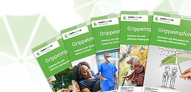 Broschüren zum Thema Grippeimpfung aufgefächert