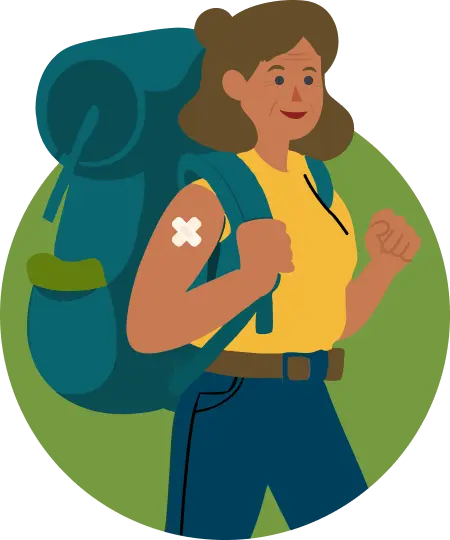 Frau mit Trekking-Rucksack und einem Pflaster auf dem Arm